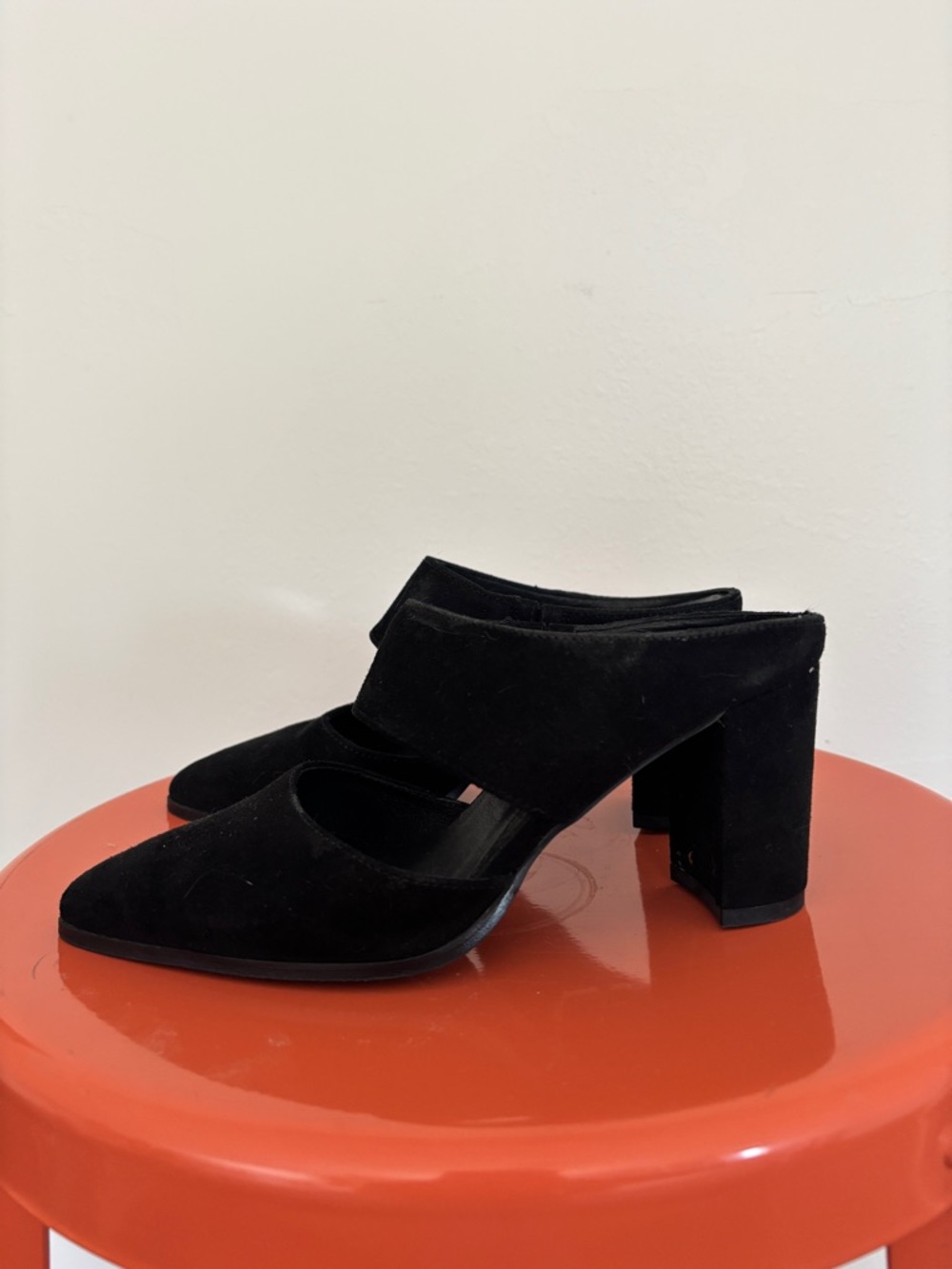 INTENTIONALLY BLANK Black Pointed-Toe Block Heel Mules - Picture 7 of 8